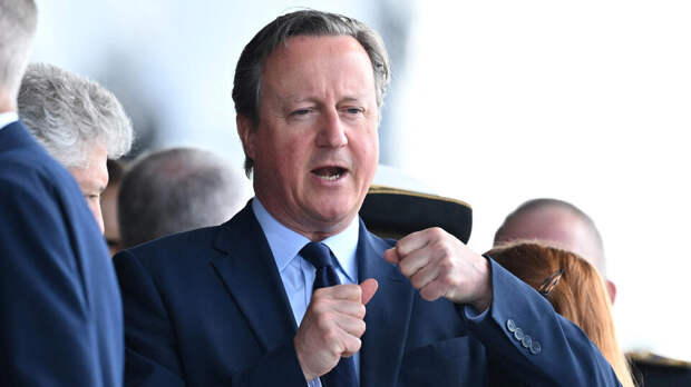 Кэмерон: Британия просит Францию воздержаться от эскалации на Украине
