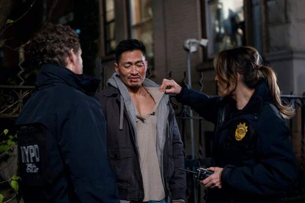Bruno and Silva arrest a beaten up suspect on Law & Order: SVU Season 26 Episode 13