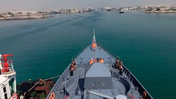 Корвет «Стойкий» принял участие в учениях с кораблями ВМС Ирана в Оманском заливе