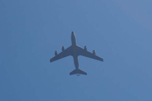 Два самолета ВВС США подали сигналы бедствия, это заправщики KC-135
