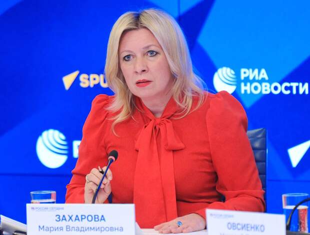 Захарова оценила идею заменить русский мат украинским