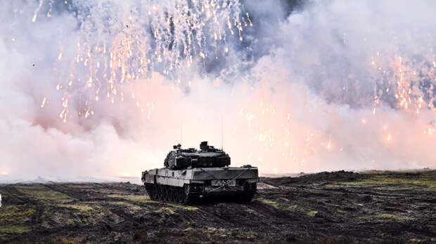 ОРЕХОВСКАЯ МЯСОРУБКА: ТЕХНИКА НАТО МЕСИТ ГУСЕНИЦАМИ ТЕЛА ПЕХОТЫ, ЗАПАХ СТОИТ НЕВЫНОСИМЫЙ