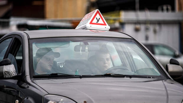 В ответе за тех, кого научили? Зачем в России создадут публичный рейтинг автошкол