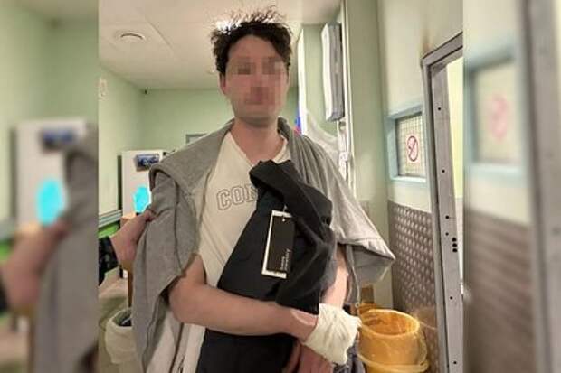 В Петербурге 27‑летний пьяный мужчина съел стекло и напал на бригаду скорой