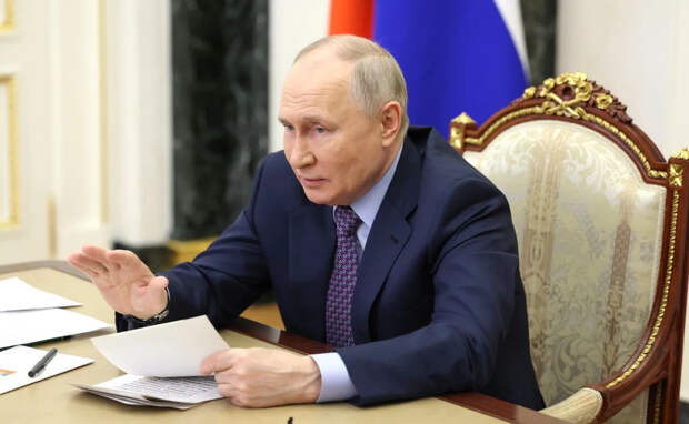 Путин поручил ввести в школах «ДНК России»: что будут проходить дети