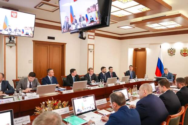 В ПФО обсудили развитие национальной политики до 2036 года