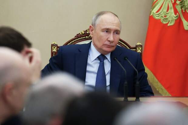 Путин: полный цикл разработки языковых моделей должен осуществляться в России