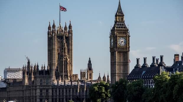 В Великобритании назначили досрочные выборы в парламент