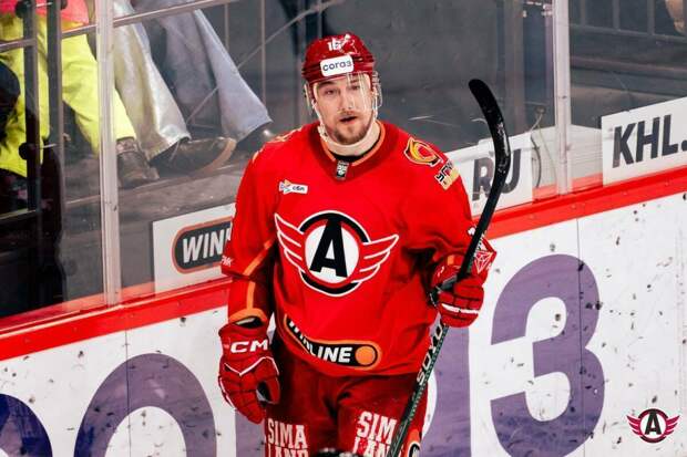 Рид Буше и «Автомобилист» расторгли контракт по инициативе игрока