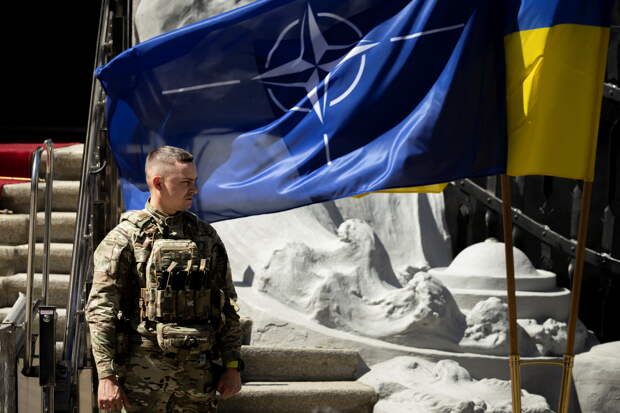 «НАТО возвращается к истокам». Почему США не пригласили Украину на саммит Альянса и чего Вашингтон добивается от союзников?