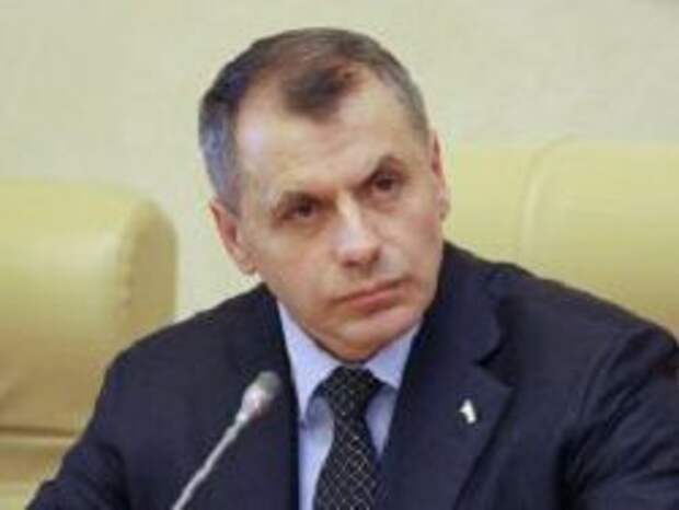Константинов: крымчане доверяют только мне и Аксенову Константинов: крымчане доверяют только мне и Аксенову