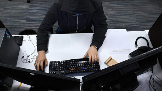 Россиян предупредили о выдающих себя за мэров и губернаторов мошенниках