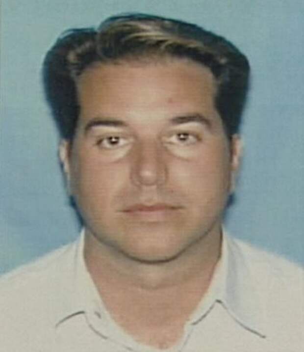 Конфисковали гараж на 10 млн. долларов (21 фото) Конфисковали гараж на 10 млн. долларов (21 фото)