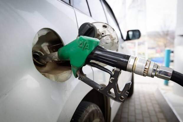 Начнут сливать бензин с 28 июня. Автомобилистов ждет неожиданное изменение на АЗС