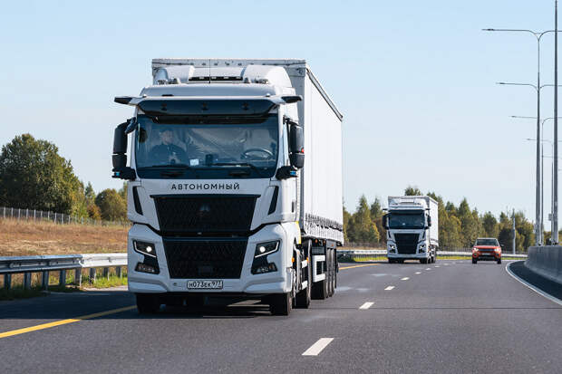 Впервые в России: автономный грузовик Navio за сутки проехал из Санкт-Петербурга в Казань в реальных дорожных условиях