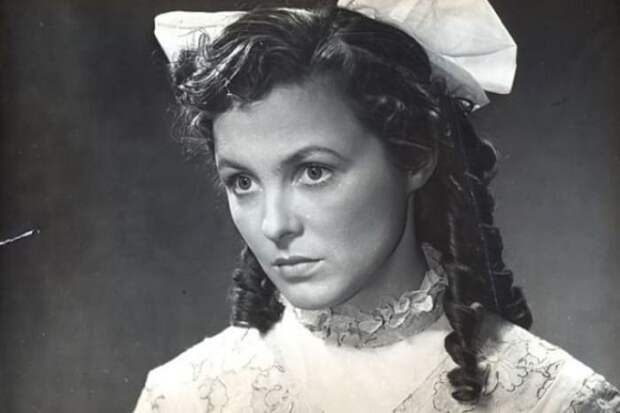 Вия Артмане в фильме *За лебединой стаей облаков*, 1956 | Фото: kino-teatr.ru