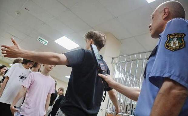 Пропуск в школу станет сложнее