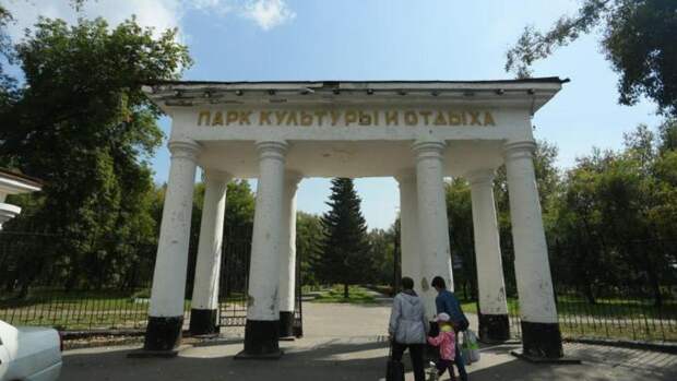 Барнаульцев пригласили принять участие в акции "Вальс Победы" на нескольких площадках