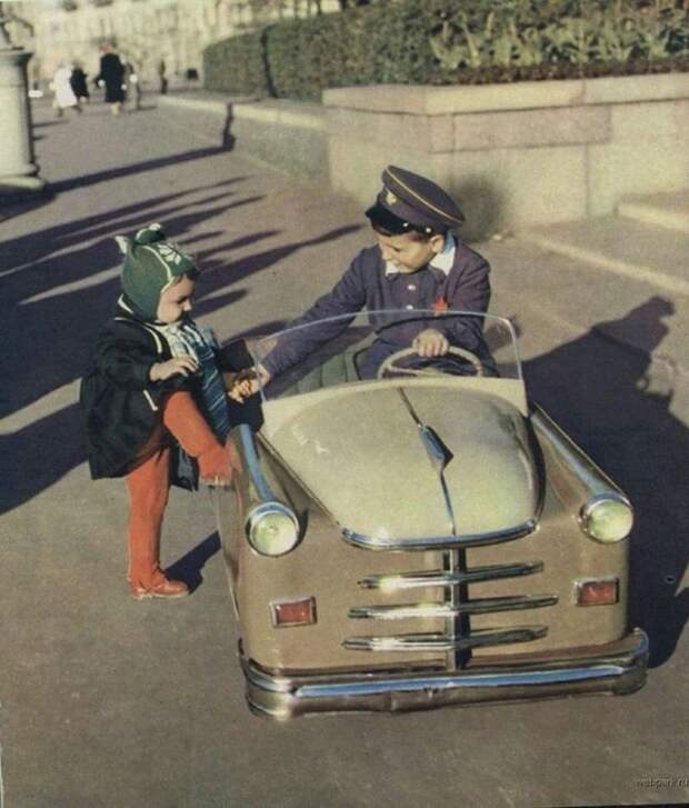 20 счастливых фотографий из советского детства