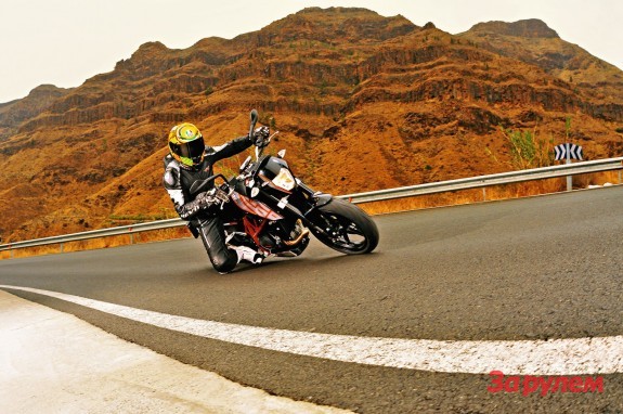 019_moto_0212_014