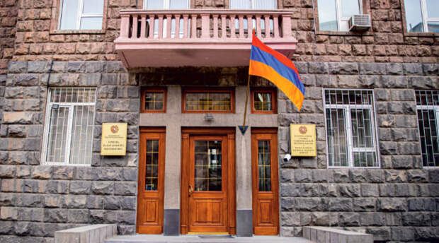 Спецслужбы Армении наведались в Минздрав. Кому-то не поздоровится