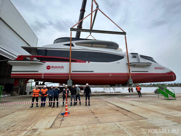 Спущен на воду новый электрокатамаран "ЭкоходЪ 2" / Фото: Корабел.ру