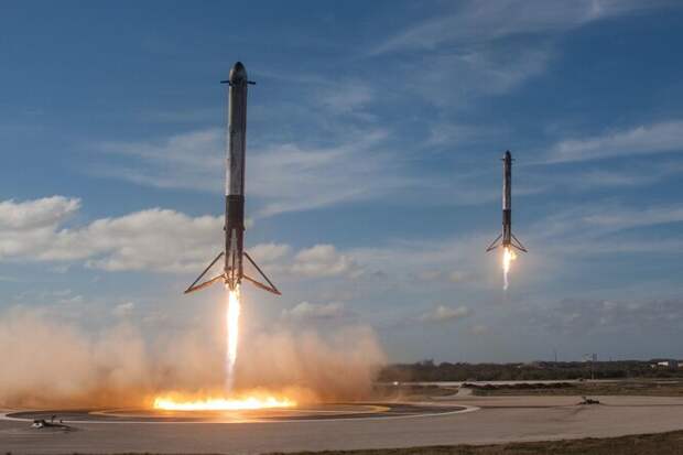SpaceX запускает спутники компании OneWeb SpaceX запускает спутники компании OneWeb