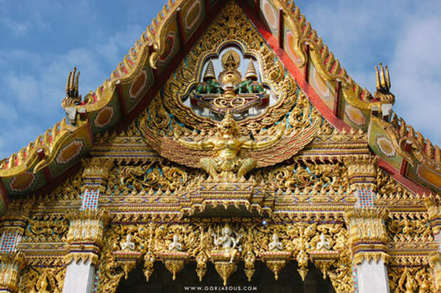 Wat-Hua-Lamphong-Bangkok-Thailand-02.jpg