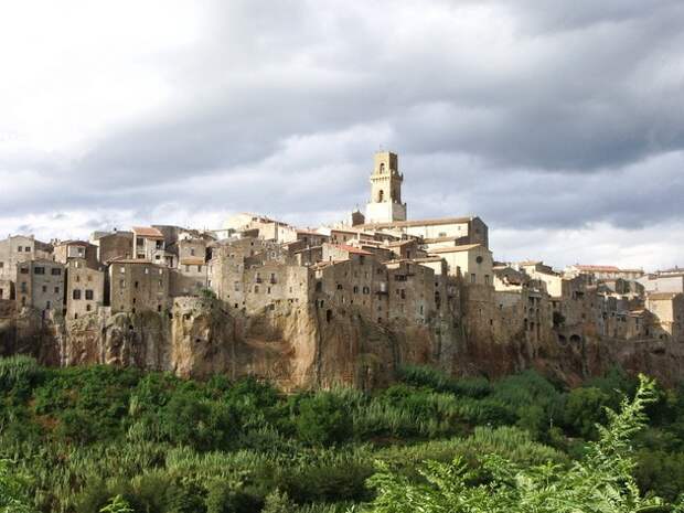 Город Питильяно (Pitigliano). Италия