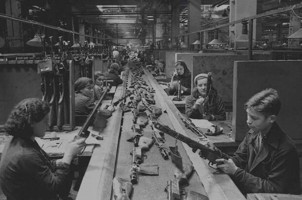 Как производили оружие во время второй мировой войны вторая мировая, завод, история, оружие