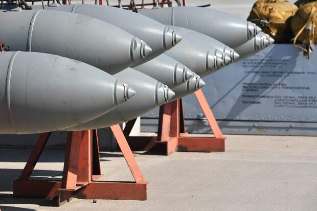 Появилось видео удара трехтонной бомбы по логистике ВСУ