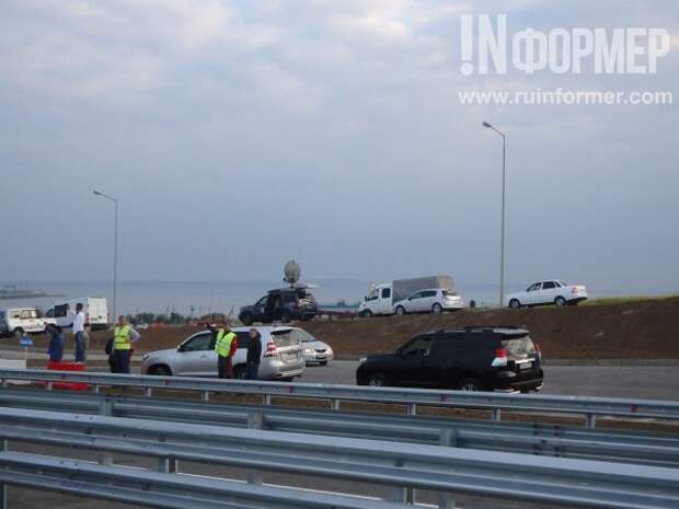 Эксклюзивные кадры запуска автомобильного движения на Крымском мосту