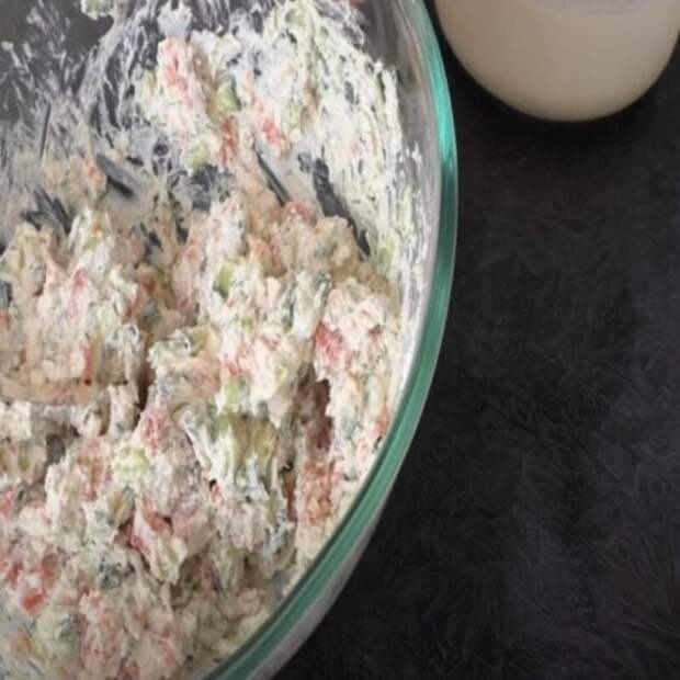 Всегда готовлю на Масленицу только эти блины: тонкие, не рвутся, а начинка — просто объедение