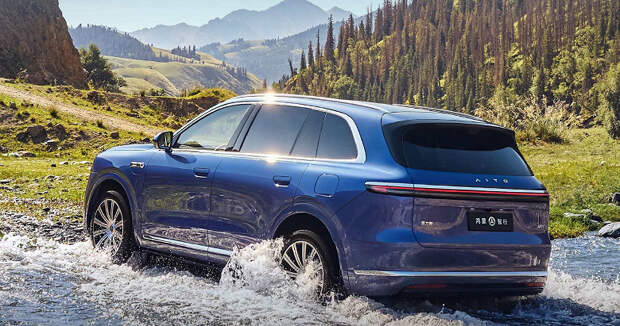 Более 100 машин в минуту. Спрос на новейший автомобиль Huawei Aito M7 оказался запределным