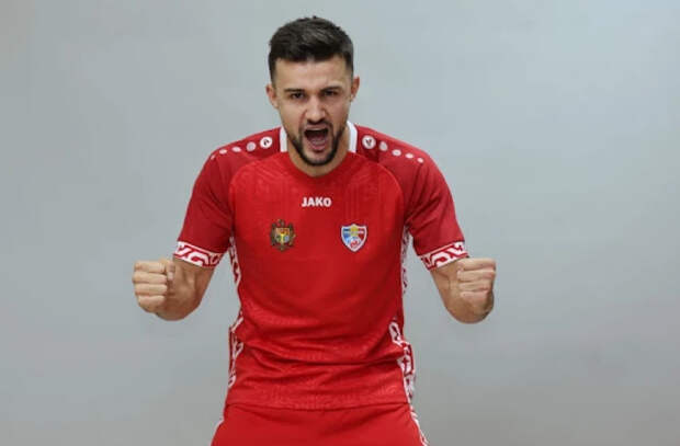 Как изменилась трансферная стоимость нападающего сборной Молдовы по футболу