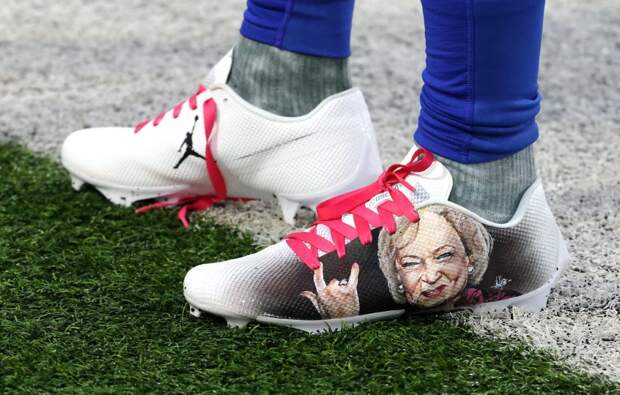 NFL Fans Loved The Betty White Cleats Bills WR Stefon Diggs Wore As A Tribute