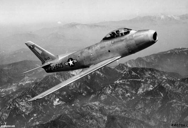 F-86 Сейбр война, история, факты