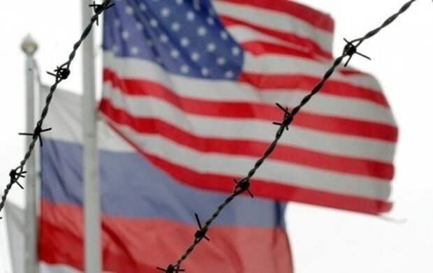 Госсекретаря США Помпео сравнили с Гитлером и раскритиковали за санкции