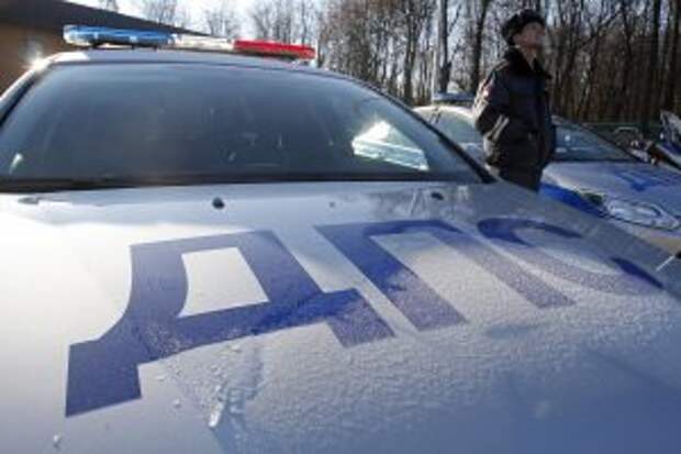 Патрульные ГИБДД спасли замерзавших в автобусе на МКАД у Капотни пассажиров