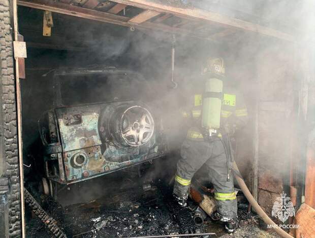 Пенсионер пострадал во время пожара в Тульской области
