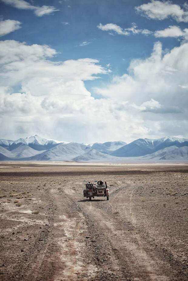 Таджикистан монголия, мотоцикл, мотоцикл с коляской, мотоцикл урал, путешественники, путешествие, средняя азия, туризм