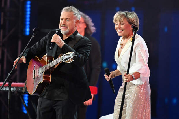 «Выиграет все он — Агутин»: как прошла премия «Виктория» и кто стал главным триумфатором