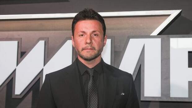 Манучаров поделился фото с подросшей дочкой от жены, сбежавшей в США