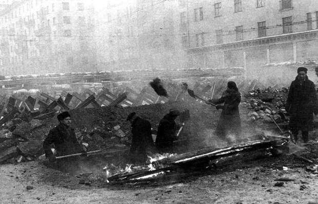 Противотанковые заграждения на Калужской заставе Противотанковые заграждения на Калужской заставе СССР, война, факты