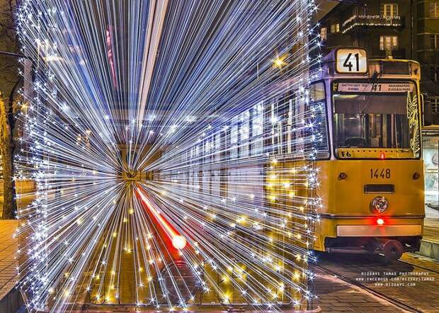trams03 800x571 Чудесные светящиеся трамваи в ночном Будапеште