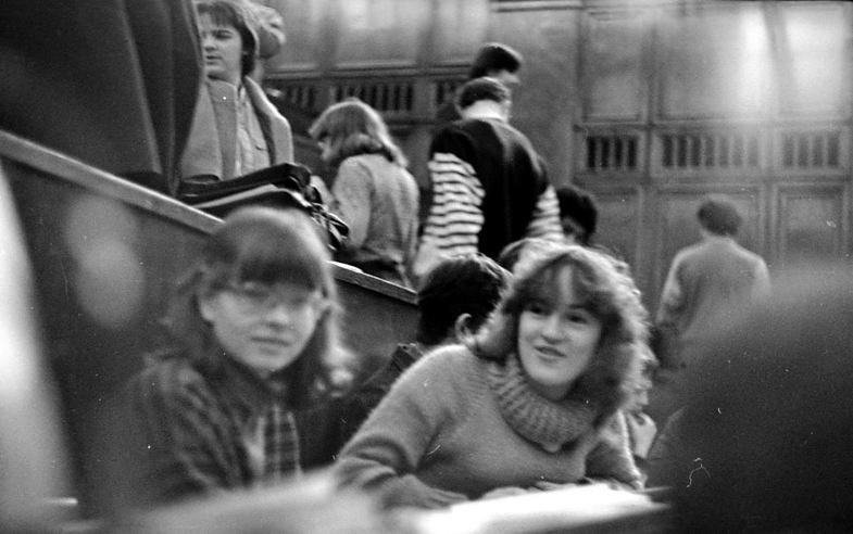 14. Студентки физфака МГУ, 1986 год девушки, интересно, советские студенты, современные студенты, студентки, студенты, тогда и сейчас, фото
