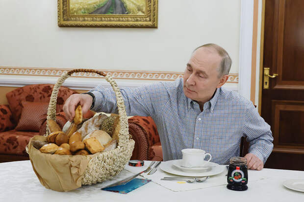 Владелец пекарни «Машенька» рассказал о подаренных Путиным сладостях