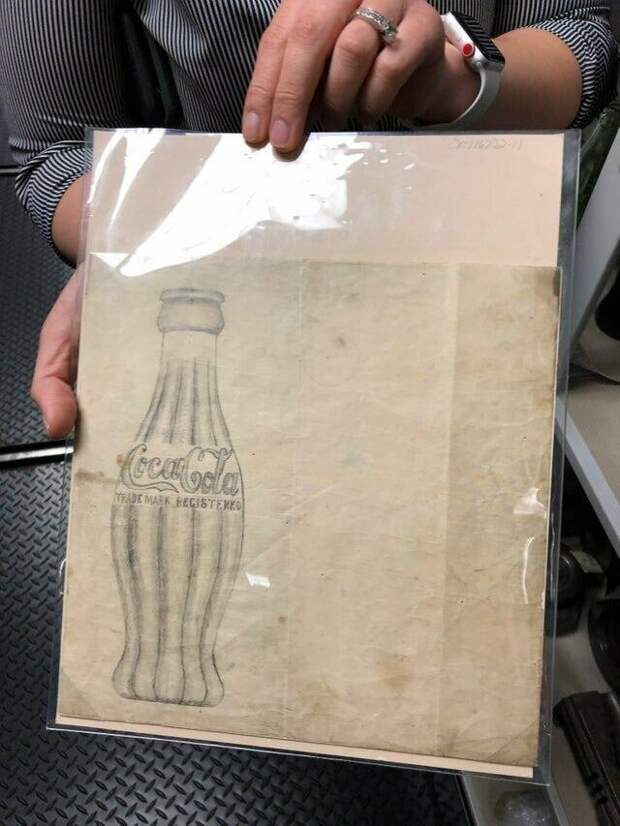 Самый первый эскиз бутылки "Кока-колы" визуальный контент, интересно, интересно и познавательно, интересные кадры, познавательно, со всего мира, факты, хочу все знать