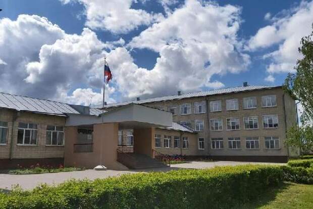 Для Сатинской школы ищут третьего подрядчика, который завершит ремонт за месяц