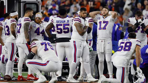 Buffalo Bills players react to Damar Hamlin injury